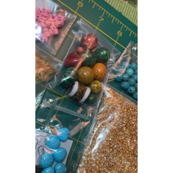 Assorted Jewelry Making Kit with Beads Hooks & Clasps for Craft Projects - Picture 7 of 8